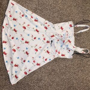 VERY CUTE tie back summer dress SMALL